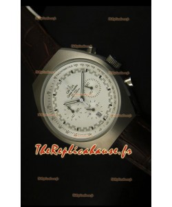 Chronographe coaxial Omega Speedmaster MARK II avec boîtier en acier brossé